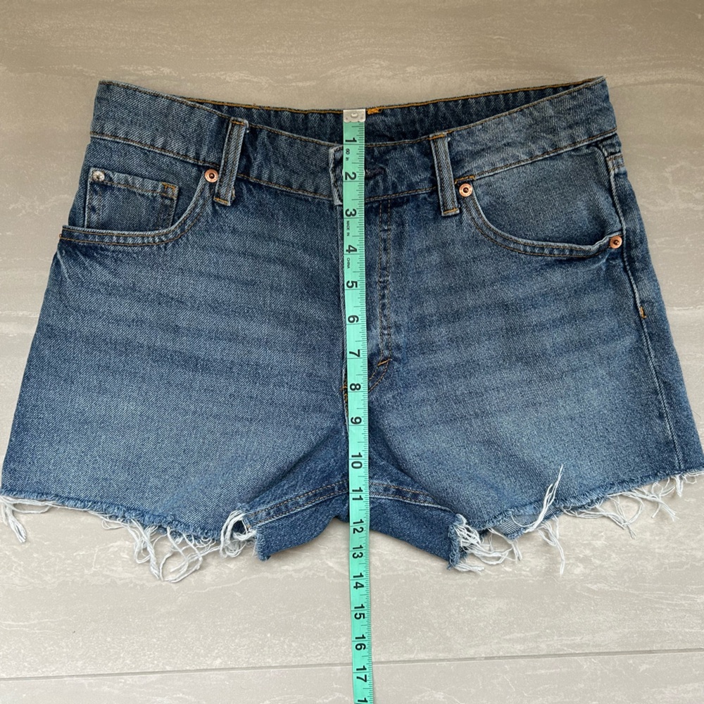 H&M Blue Jean Shorts 90’S BoyFriend with Frayed Hem 35%Cotton - Picture 10 of 14